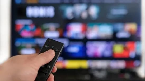 Re-watching shows, watching back-to-back episodes of a show to kill time can also make a person happy.&nbsp;(Unsplash)