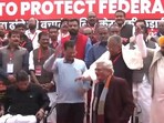 Arvind Kejriwal, Bhagwant Mann join Pinarayi Vijayan (ANI) Arvind Kejriwal, Bhagwant Mann join Pinarayi Vijayan (ANI)