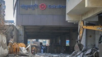 A view of the Gokulpuri metro station where a portion of the boundary wall collapsed. (HT Photo/Sanchit Khanna) A view of the Gokulpuri metro station where a portion of the boundary wall collapsed. (HT Photo/Sanchit Khanna)