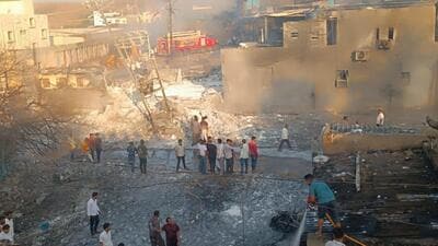 The intensity of the blast sent a huge fireball into the sky besides claiming two lives and 6 bystanders on the road injured. (HT PHOTO) The intensity of the blast sent a huge fireball into the sky besides claiming two lives and 6 bystanders on the road injured. (HT PHOTO)