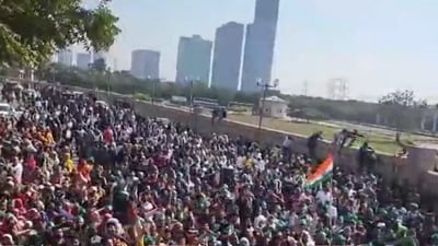 Farmers protesting at the Mahamaya flyover in Noida. (PTI) Farmers protesting at the Mahamaya flyover in Noida. (PTI)