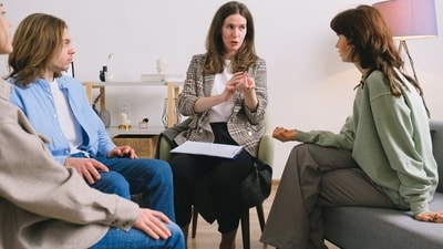 Group rehabilitation boosts quality of life for those with long-term covid: Study (Pexels) Group rehabilitation boosts quality of life for those with long-term covid: Study (Pexels)
