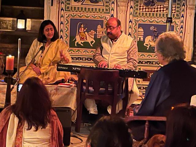 Sangeeta Nerurkar sang classics by Saigal and Begum Akhtar. (Manjari Sinha) Sangeeta Nerurkar sang classics by Saigal and Begum Akhtar. (Manjari Sinha)