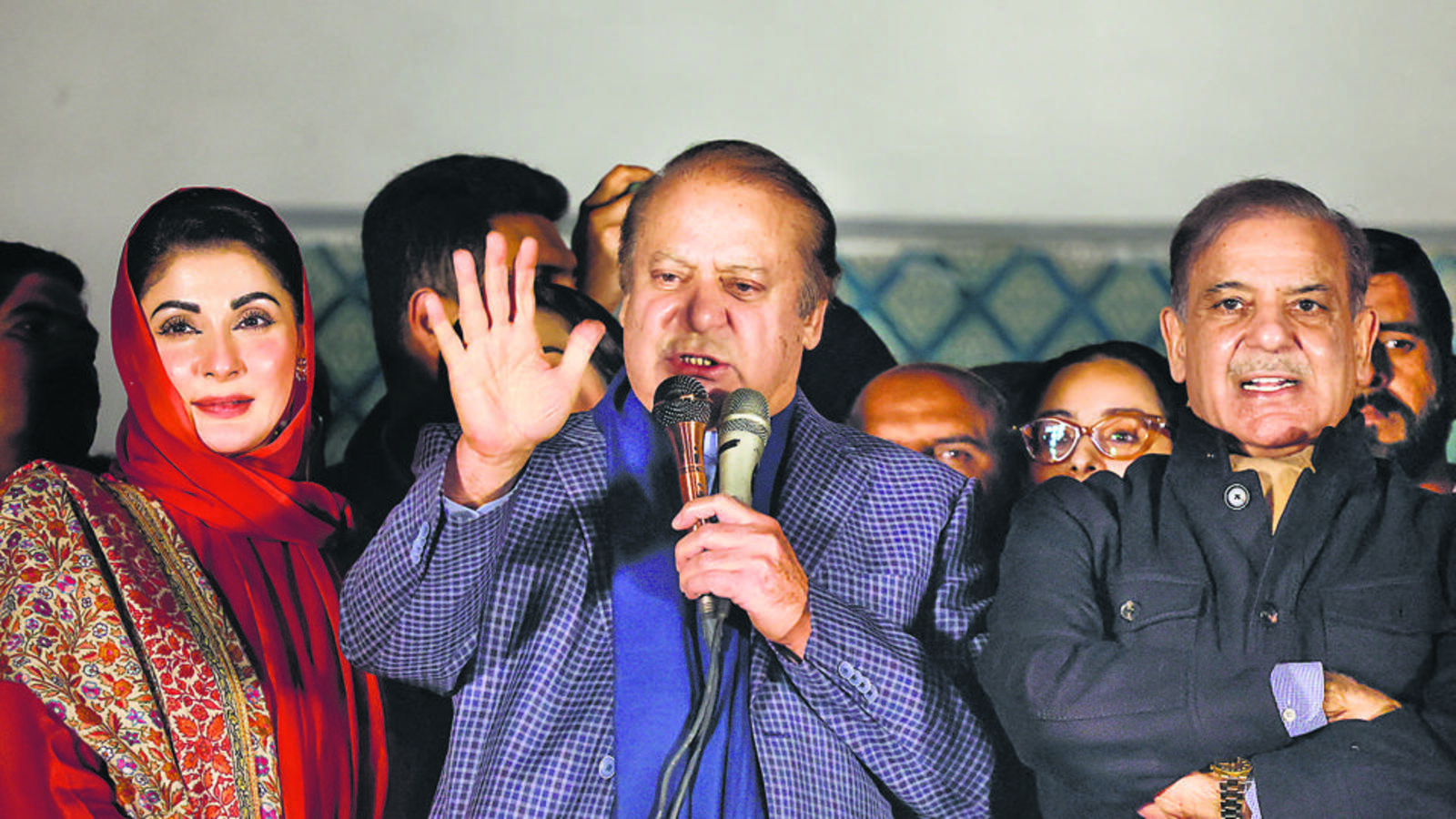 Pakistan ex-PM Nawaz Sharif claims election victory, calls for coalition - Vimarsana News