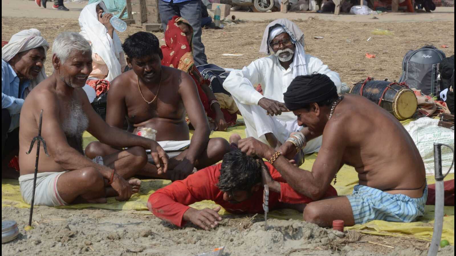 Prayagraj cops keep vigil on sorcery at Magh Mela-2024 - Vimarsana News