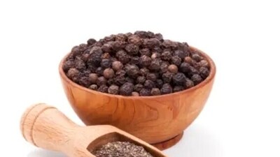 Black pepper is rich in Vitamin C and antioxidants and helps in boosting immunity and relieving the body of cough and cold.&nbsp; (Unsplash)
