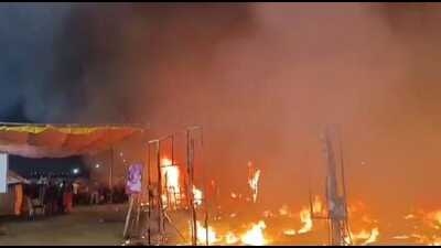 Fire broke out at Kinnar Akhada in Magh Mela area. (HT Photo) Fire broke out at Kinnar Akhada in Magh Mela area. (HT Photo)