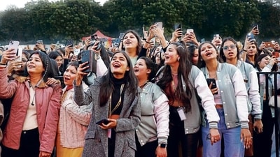 JDMC students recently enjoyed a rock show during the afternoon hours at their fest, Symphony ’24. (Photo: Shantanu Bhattacharya/HT) JDMC students recently enjoyed a rock show during the afternoon hours at their fest, Symphony ’24. (Photo: Shantanu Bhattacharya/HT)
