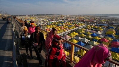 Makeshift tents of Hindu devotees are seen set up at the confluence of the rivers Ganges, Yamuna and the mythical Saraswati. (AP) Makeshift tents of Hindu devotees are seen set up at the confluence of the rivers Ganges, Yamuna and the mythical Saraswati. (AP)