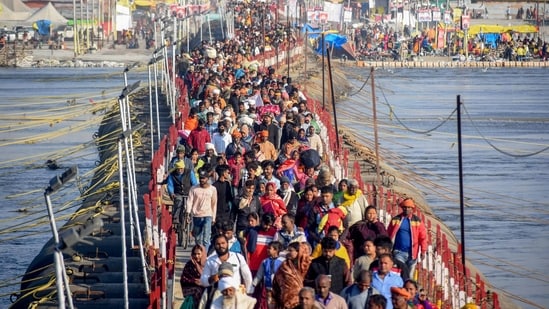 According to Hindu belief, the ritual is thought to appease the souls of ancestors, impart a sense of spiritual fulfillment, and bestow virtues upon the participants.(ANI)