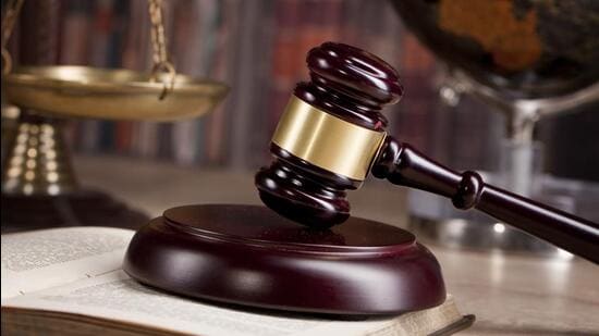 The Punjab and Haryana high court (HC) on Friday sought response from the UT administration on the plea challenging the election of the senior deputy mayor and deputy mayor of Chandigarh. (Shutterstock)