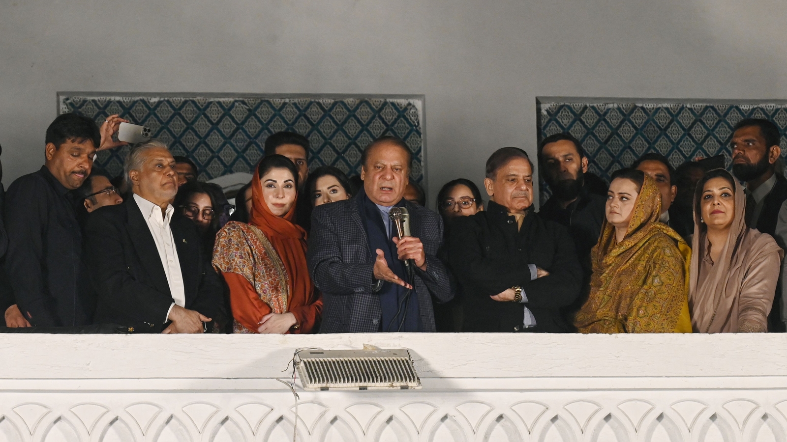 Pakistan election: US, UK raise concerns as Imran Khan, Nawaz Sharif's big claim | World News - Vimarsana News