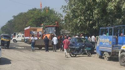 CIDCO drive to remove encroachments in Kalamboli marble market CIDCO drive to remove encroachments in Kalamboli marble market