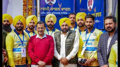 Delhi chief minister Arvind Kejriwal with his Punjab counterpart Bhagwant Mann in Ludhiana on Saturday. (PTI) Delhi chief minister Arvind Kejriwal with his Punjab counterpart Bhagwant Mann in Ludhiana on Saturday. (PTI)