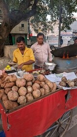 Shakarkandi being prepared in Lucknow (Saransh Goila)