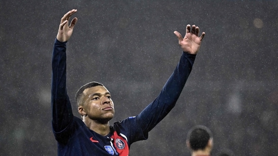 Kylian Mbappe's transfer saga seems set for a new twist. (AFP)