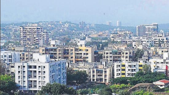 The city is likely to experience a partly cloudy sky in the next 48 hours. (REPRESENTATIVE PHOTO)