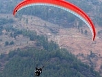 A tourist fell to her death during paragliding in Himachal Pradesh (Representational image) A tourist fell to her death during paragliding in Himachal Pradesh (Representational image)