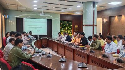 Motormen to resume work from Monday after CR’s assurance of solving grievances Motormen to resume work from Monday after CR’s assurance of solving grievances