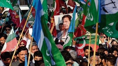 Pakistan election results 2024 LIVE: Supporters of Imran Khan’s PTI in Karachi on Saturday. (REUTERS) (HT_PRINT)