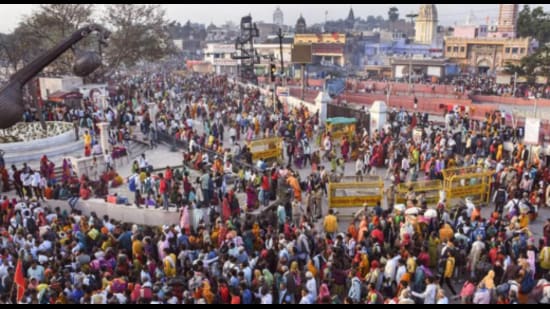 Unprecedented crowd at Lata chowk devotees (HT File Photo)