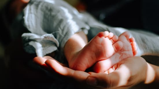 Booyoung Group is 100 million Korean won to its employees when they become parents. (Unsplash )