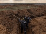 Russia-Ukraine War: Ukrainian servicemen prepare a trench system in the Zaporizhzhia region. Russia-Ukraine War: Ukrainian servicemen prepare a trench system in the Zaporizhzhia region.