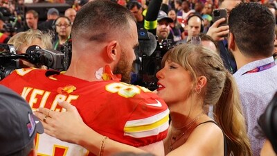 Football - NFL - Super Bowl LVIII - Kansas City Chiefs v San Francisco 49ers - Allegiant Stadium, Las Vegas, Nevada, United States - February 11, 2024 Kansas City Chiefs' Travis Kelce celebrates with partner Taylor Swift after Kansas City Chiefs win Super Bowl LVIII REUTERS/Brian Snyder (REUTERS)
