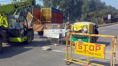 A large number of farmers from Uttar Pradesh, Haryana and Punjab are expected to march towards the national capital on Tuesday.&nbsp; (PTI)