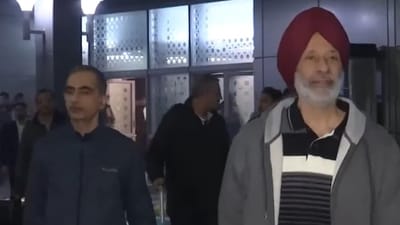 Indian Navy veterans after arriving in New Delhi. (ANI) Indian Navy veterans after arriving in New Delhi. (ANI)