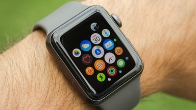 Valentines day: From receiving notifications to making calls, Apple smartwatches will surely fascinate your partner. (Unsplash) Valentines day: From receiving notifications to making calls, Apple smartwatches will surely fascinate your partner. (Unsplash)