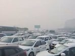 Traffic jam at Delhi-Gurugram border due to the farmers' protest