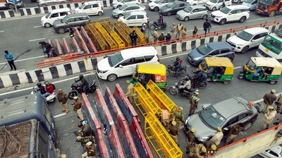 Farmers Protest: Heavy traffic snarl witnessed at the Ghazipur border ahead of farmers' 'Delhi Chalo' march, in Ghaziabad on Tuesday. (ANI/Uday Veer) Farmers Protest: Heavy traffic snarl witnessed at the Ghazipur border ahead of farmers' 'Delhi Chalo' march, in Ghaziabad on Tuesday. (ANI/Uday Veer)