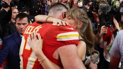 Travis Kelce hugs Taylor Swift after defeating the San Francisco 49ers 25-22 during Super Bowl LVIII at Allegiant Stadium on February 11, 2024 in Las Vegas, Nevada (Photo by EZRA SHAW / GETTY IMAGES NORTH AMERICA / Getty Images via AFP) (Getty Images via AFP) Travis Kelce hugs Taylor Swift after defeating the San Francisco 49ers 25-22 during Super Bowl LVIII at Allegiant Stadium on February 11, 2024 in Las Vegas, Nevada (Photo by EZRA SHAW / GETTY IMAGES NORTH AMERICA / Getty Images via AFP) (Getty Images via AFP)