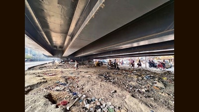 Mumbai, India. Feb 13,2024 - Brihanmumbai Municipal Corporation (BMC) proposed the development of the empty space below Santacruz-Chembur Link Road (SCLR) flyover at Amar Mahal Junction chembur in Mumbai as Signal School for homeless, beggar children. Feb 13,2024. (Photo by Raju Shinde/HT Photo) Mumbai, India. Feb 13,2024 - Brihanmumbai Municipal Corporation (BMC) proposed the development of the empty space below Santacruz-Chembur Link Road (SCLR) flyover at Amar Mahal Junction chembur in Mumbai as Signal School for homeless, beggar children. Feb 13,2024. (Photo by Raju Shinde/HT Photo)