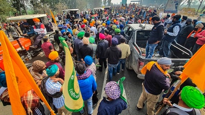 The Samyukta Kisan Morcha (Non-Political) and the Kisan Mazdoor Morcha have announced that more than 200 farmer unions would head to Delhi to press the Centre to accept their demands. (PTI) The Samyukta Kisan Morcha (Non-Political) and the Kisan Mazdoor Morcha have announced that more than 200 farmer unions would head to Delhi to press the Centre to accept their demands. (PTI)