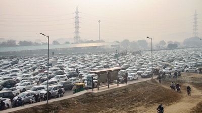 Vehicles stuck in a heavy traffic jam on Delhi-Gurugram Expressway near Sirhaul toll plaza amid restrictions in the view of farmers' 'Delhi Chalo march. (PTI) Vehicles stuck in a heavy traffic jam on Delhi-Gurugram Expressway near Sirhaul toll plaza amid restrictions in the view of farmers' 'Delhi Chalo march. (PTI)