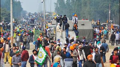 Protesting farmers during their Dilli Chalo march on the Haryana-Punjab Shambhu border near Ambala on Tuesday. (ANI Photo) Protesting farmers during their Dilli Chalo march on the Haryana-Punjab Shambhu border near Ambala on Tuesday. (ANI Photo)