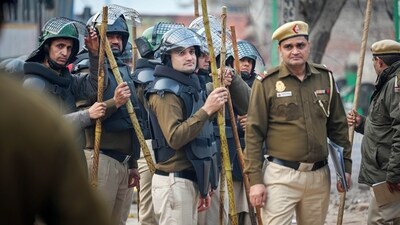 New Delhi, India - Feb. 13, 2024: Delhi Police and Security forces officials preparing security arrangements at Singhu Border Delhi-Haryana Border, ahead of the farmers' call for March to Delhi on 13th February, in New Delhi, India, on Tuesday, February 13, 2024. (Photo by Raj K Raj/ Hindustan Times) (Hindustan Times) New Delhi, India - Feb. 13, 2024: Delhi Police and Security forces officials preparing security arrangements at Singhu Border Delhi-Haryana Border, ahead of the farmers' call for March to Delhi on 13th February, in New Delhi, India, on Tuesday, February 13, 2024. (Photo by Raj K Raj/ Hindustan Times) (Hindustan Times)
