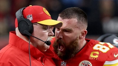 LAS VEGAS, NEVADA - FEBRUARY 11: Travis Kelce #87 of the Kansas City Chiefs reacts at Head coach Andy Reid in the first half against the San Francisco 49ers during Super Bowl LVIII at Allegiant Stadium on February 11, 2024 i (Getty Images via AFP) LAS VEGAS, NEVADA - FEBRUARY 11: Travis Kelce #87 of the Kansas City Chiefs reacts at Head coach Andy Reid in the first half against the San Francisco 49ers during Super Bowl LVIII at Allegiant Stadium on February 11, 2024 i (Getty Images via AFP)