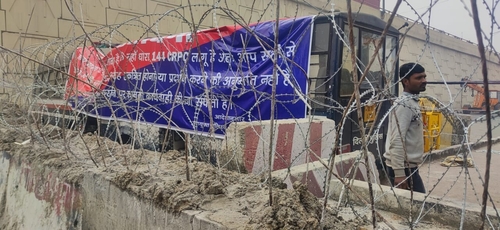 Farmers' protest: Barbed wires in Delhi.