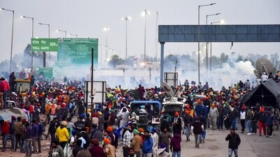 Farmers' march towards Delhi to resume from Shambhu and Khanauri border today. Farmers' march towards Delhi to resume from Shambhu and Khanauri border today.