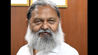 Haryana home minister Anil Vij on Wednesday hit out at the Bhagwant Mann-led Punjab government for allegedly giving free passage to agitating farmers and then objecting to security personnel from Haryana using drones to drop tear-gas shells at Shambhu border to prevent the protesters from entering the state. (HT File Photo)