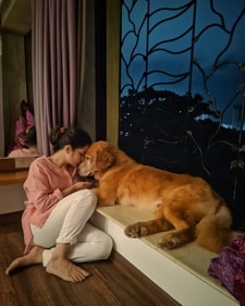 Anjalika and her best bud, Mojo (Instagram) Anjalika and her best bud, Mojo (Instagram)