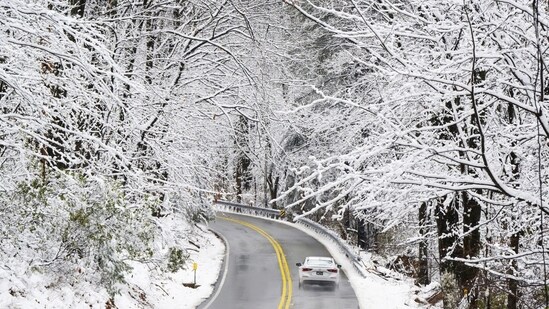 Winter storm sweeps parts of the Northeast in the US (AP)