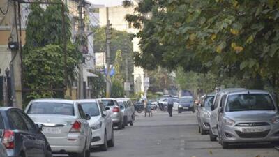 According to officials, the corporation has 24 parking lots across the city, where a fee of ₹5 for bicycles, ₹10 for two-wheelers and ₹20 for four-wheelers is collected for a period of 12 hours. The proposal okayed by the executive committee on Thursday has doubled the rate for each category of vehicles, besides halving the parking time to six hours. (HT Archive) According to officials, the corporation has 24 parking lots across the city, where a fee of ₹5 for bicycles, ₹10 for two-wheelers and ₹20 for four-wheelers is collected for a period of 12 hours. The proposal okayed by the executive committee on Thursday has doubled the rate for each category of vehicles, besides halving the parking time to six hours. (HT Archive)