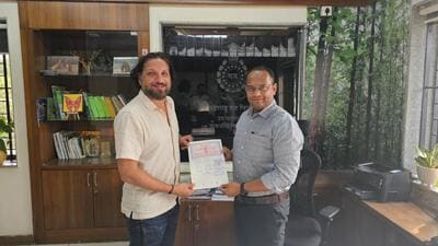 As part of ‘Grassland Conservation Programme’, the wildlife division of the Pune forest department has signed MoU with two NGOs for regeneration of Savannah grasslands. (HT) As part of ‘Grassland Conservation Programme’, the wildlife division of the Pune forest department has signed MoU with two NGOs for regeneration of Savannah grasslands. (HT)