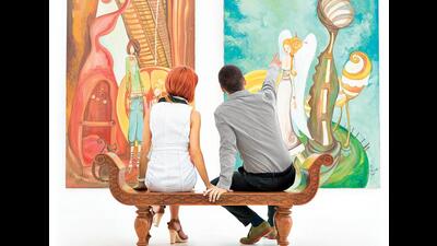 Bonding over art allows for smoother conversations about faith and politics than a dating-app DM does. (Shutterstock) Bonding over art allows for smoother conversations about faith and politics than a dating-app DM does. (Shutterstock)