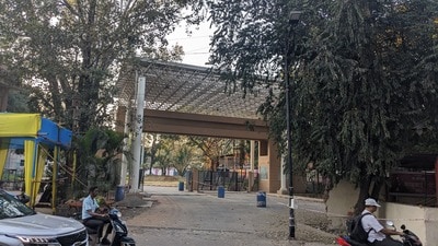 For that, the city traffic police devised a diversion plan for the area surrounding the Savitribai Phule Pune University (SPPU) campus, which was implemented last Saturday. (HT PHOTO) For that, the city traffic police devised a diversion plan for the area surrounding the Savitribai Phule Pune University (SPPU) campus, which was implemented last Saturday. (HT PHOTO)