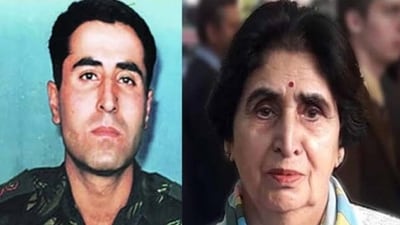 Vikram Batra and his mother Kamal Kant Batra (Twitter/@YkJoshi5) Vikram Batra and his mother Kamal Kant Batra (Twitter/@YkJoshi5)